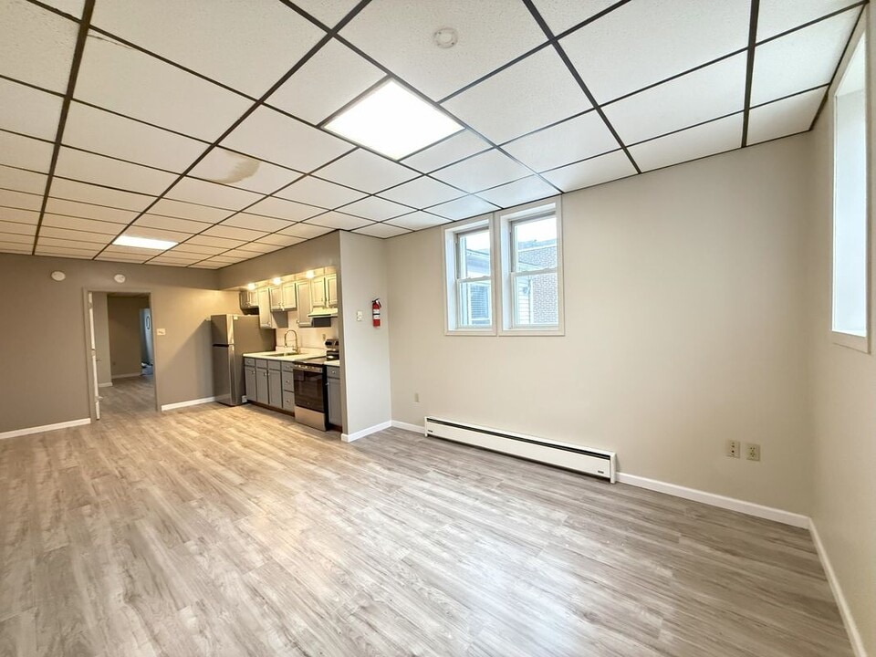 132 E Main St in Girardville, PA - Building Photo