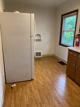 1413 32nd St NE in Cedar Rapids, IA - Building Photo - Building Photo