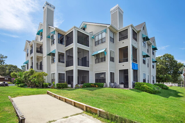 property at 3127 W Sligh Ave