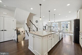 831 Stonecliffe Rd in Malvern, PA - Building Photo - Building Photo