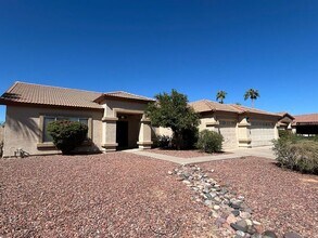 6858 S 19th St in Phoenix, AZ - Building Photo - Building Photo