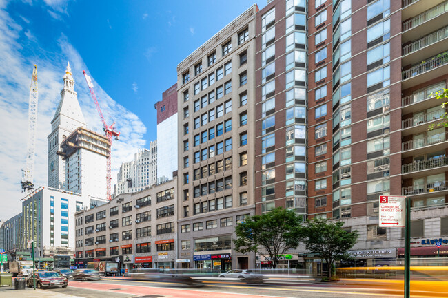 Crossing 23rd in New York, NY - Foto de edificio - Building Photo