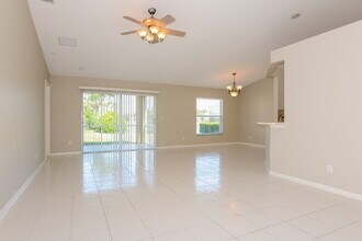 4505 Sanibel Way in Bradenton, FL - Building Photo - Building Photo