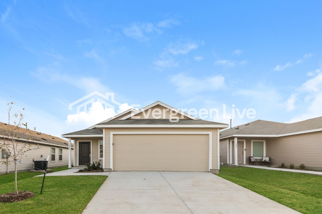 1030 Raintree Rd in Princeton, TX - Building Photo