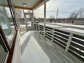 211A NE Main St in Lee's Summit, MO - Building Photo - Building Photo