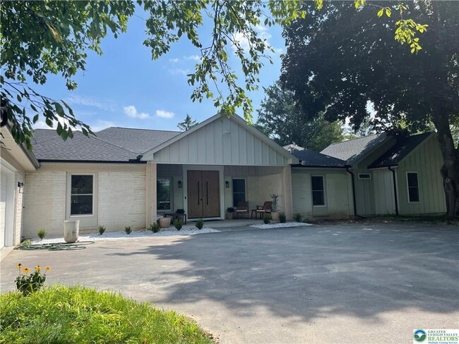 2260 Nottingham Rd in Allentown, PA - Building Photo - Building Photo