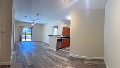 1060 S Third St in San Jose, CA - Building Photo - Building Photo