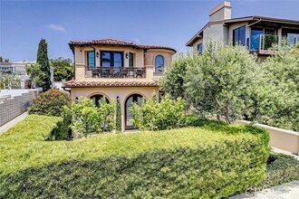 853 6th St in Manhattan Beach, CA - Building Photo - Building Photo