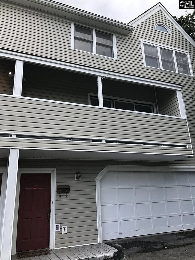 property at 507 Saluda Ave