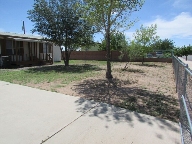 property at 1910 E Birch St