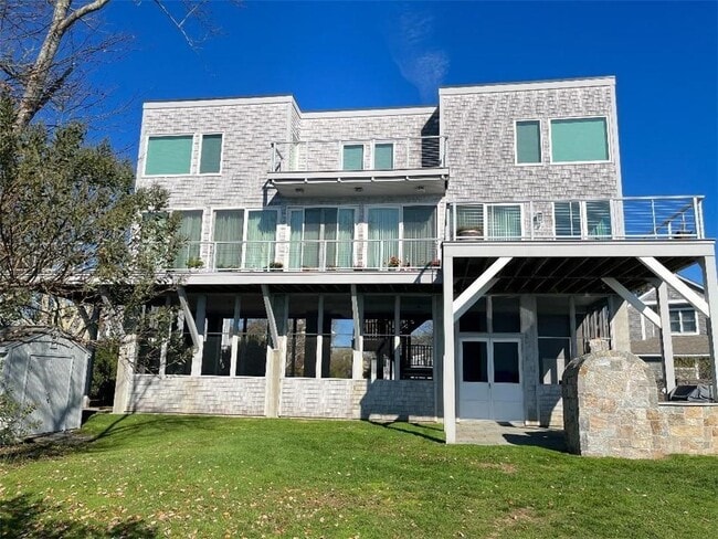 property at 112 Sand Piper Dr