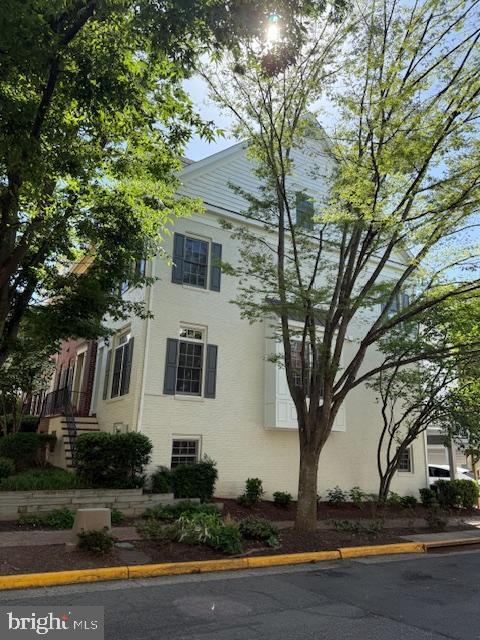 8861 Ashgrove House Ln in Vienna, VA - Building Photo - Building Photo