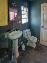 2735 Franklin St in Beaumont, TX - Building Photo - Interior Photo