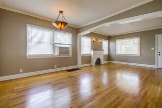 1021 Havenhurst Dr in Los Angeles, CA - Building Photo - Building Photo