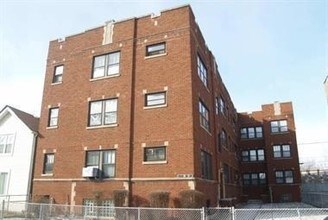 6934 S Princeton Ave in Chicago, IL - Foto de edificio - Building Photo