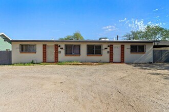 1131 E Lee St in Tucson, AZ - Building Photo - Building Photo