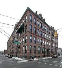 126 Webster Ave in Jersey City, NJ - Building Photo - Building Photo