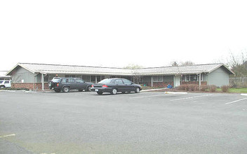 Forest Park Apartments in Sumner, WA - Building Photo - Building Photo