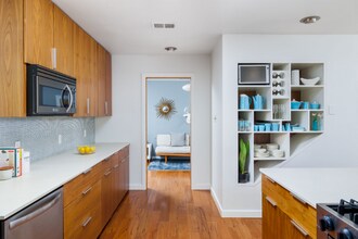 3202 Santa Monica Dr in Austin, TX - Building Photo - Building Photo