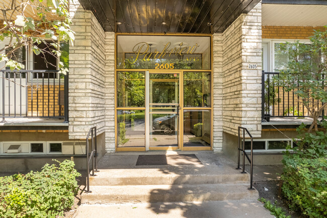 2605 Des Trinitaires Boul in Montréal, QC - Building Photo - Building Photo