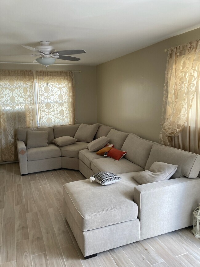 22 Cheryl Ave Apartments and Nearby Staten Island Apartments For Rent