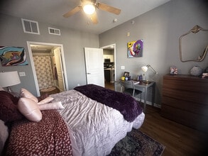 Sterling in Austin, TX - Building Photo - Building Photo