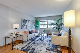 Highland Lane Apartments in St. Paul, MN - Foto de edificio - Interior Photo