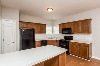 880 Terrace Mill Dr in Douglasville, GA - Building Photo - Building Photo