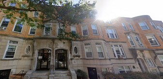 17 Fairbanks St, Unit 1 in Brookline, MA - Building Photo