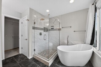 5559 Wickerdale Ln in Littleton, CO - Building Photo - Building Photo