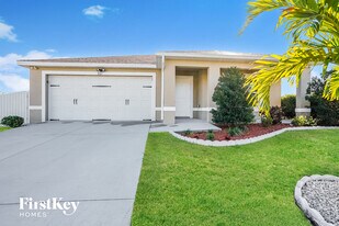 601 NW 17th Ave in Cape Coral, FL - Building Photo