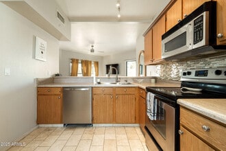 280 S Elizabeth Way in Chandler, AZ - Building Photo - Building Photo