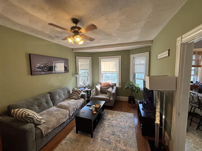 59 Victoria St, Unit #2