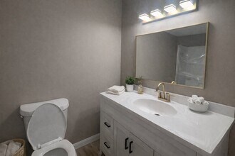 291 Ivy Hill Ln in Medina, OH - Building Photo - Building Photo