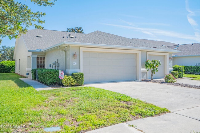 1412 Coconut Palm Cir in Port Orange, FL - Building Photo - Building Photo