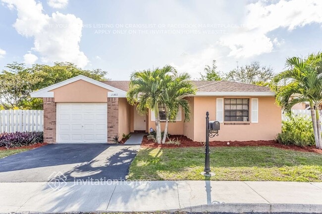 property at 13960 Beechwood Ct