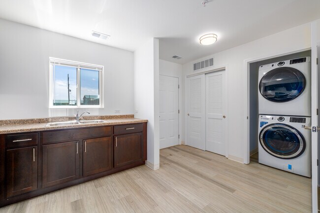Williams Street Townhomes in Dwight, IL - Building Photo - Interior Photo