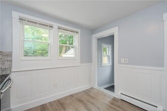 22 Addison Rd in Glastonbury, CT - Building Photo - Building Photo