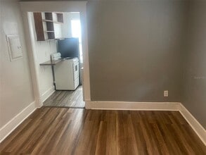 819 6th St N in St. Petersburg, FL - Building Photo - Building Photo