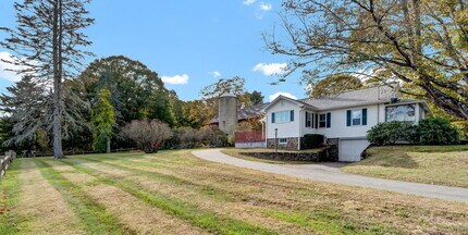 69 Westledge Rd in Simsbury, CT - Building Photo - Building Photo