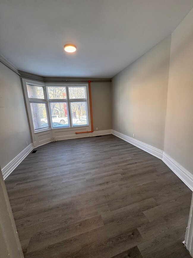 Old Louisville - Oak Street Apartments in Louisville, KY - Foto de edificio - Building Photo