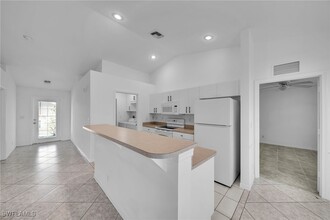 1317 NE 1st Pl in Cape Coral, FL - Building Photo - Building Photo