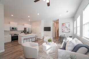 504 Nursery Rd in The Woodlands, TX - Building Photo