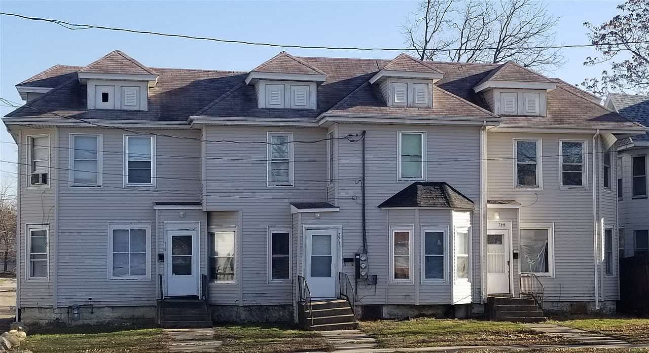 721 W 5th St in Waterloo, IA - Building Photo