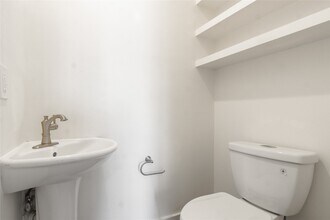 4501 Eigel St in Houston, TX - Building Photo - Building Photo