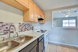 511 Stafford St in Norfolk, VA - Building Photo - Building Photo