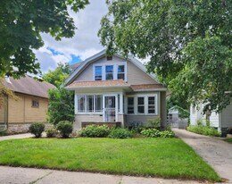 2241 N 54th St in Milwaukee, WI - Building Photo