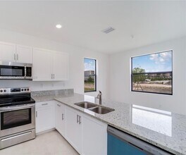 244 NE 210th Way in North Miami Beach, FL - Building Photo - Building Photo