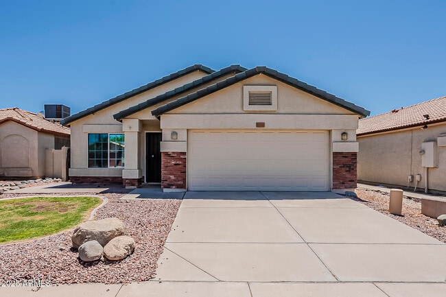 property at 3029 W Matthew Dr