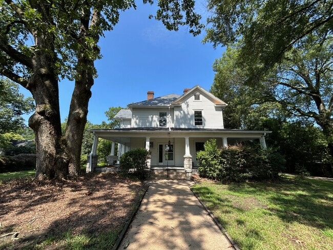 property at 1014 Shepherd St